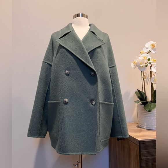 🔹 Cashmere Jacket - Picture 1 of 15